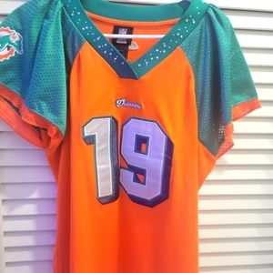 Female Dolfin jersey